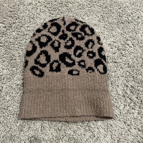 NWT Comfy Luxe Taupe Beanie OS - Picture 1 of 5